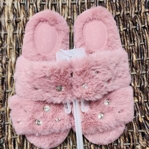 NEW “Stars Above” Pink Faux Fur Slippers W Rhinestones Soft Houseshoes Sizd 5/6